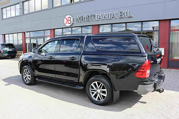 Toyota HiLux 5 of 30