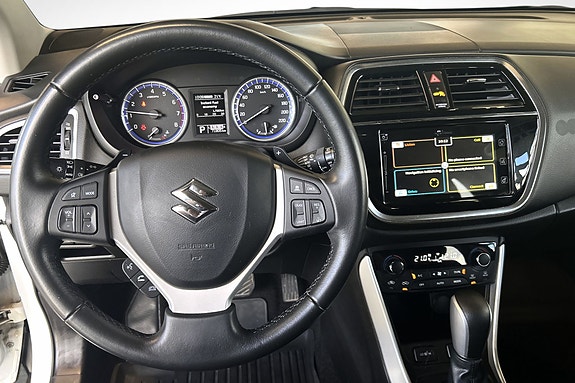 Suzuki SX4 S-Cross 12 of 20