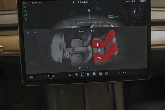 Tesla Model Y 21 of 24