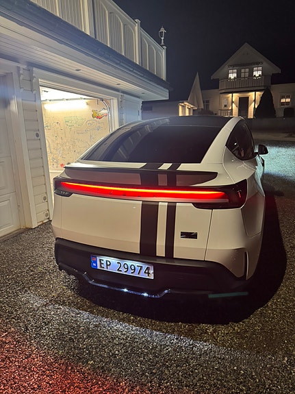 Tesla Model Y 2 of 10