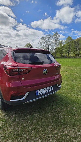 MG ZS EV 4 of 14