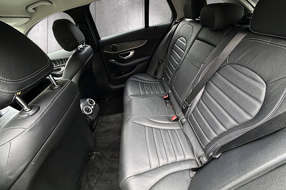 Mercedes-Benz C350 e 16 of 24