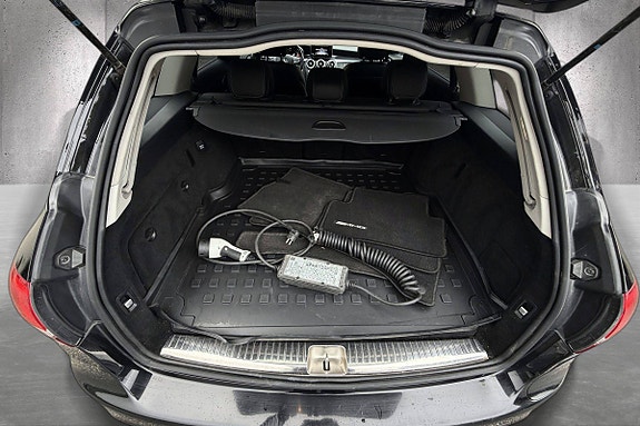 Mercedes-Benz C350 e 23 of 24