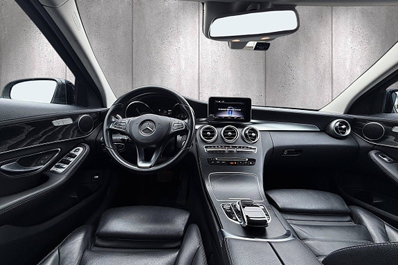 Mercedes-Benz C350 e 9 of 24