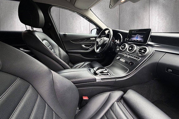 Mercedes-Benz C350 e 11 of 24