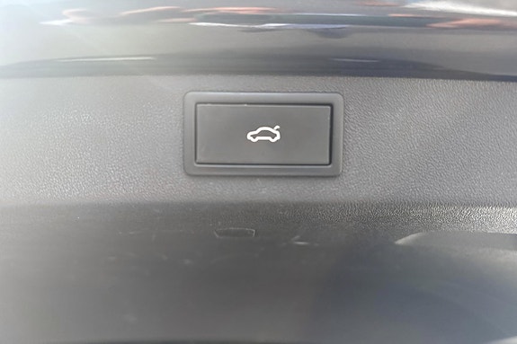 XPeng G6 16 of 17