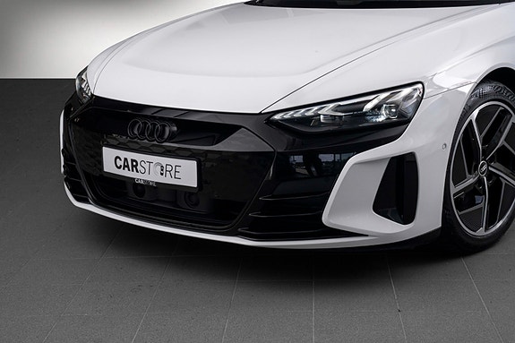 Audi e-tron GT 2 of 30