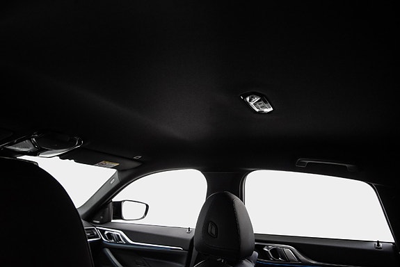 BMW i4 25 of 28