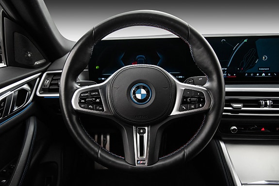 BMW i4 17 of 28
