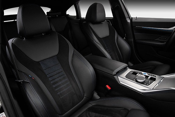 BMW i4 12 of 28