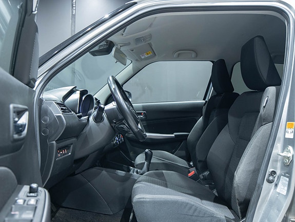 Suzuki Swift 6 of 14