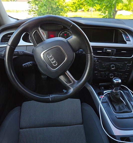 Audi A4 9 of 15