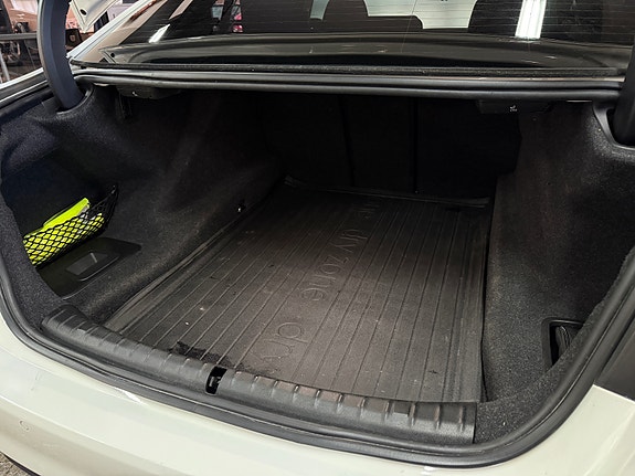 BMW 520d 16 of 18