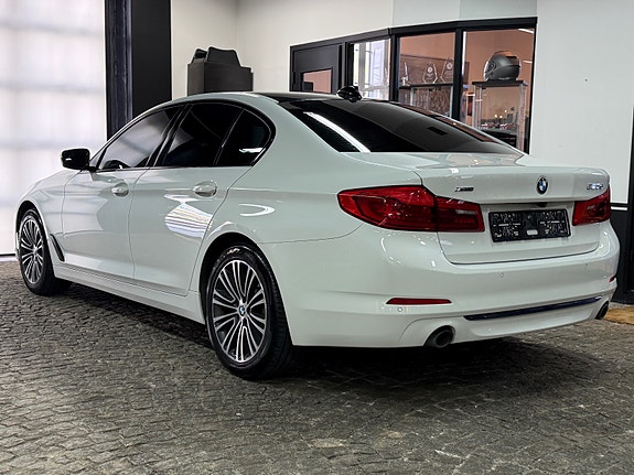 BMW 520d 3 of 18