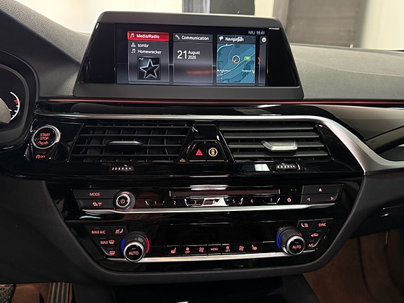 BMW 520d 15 of 18