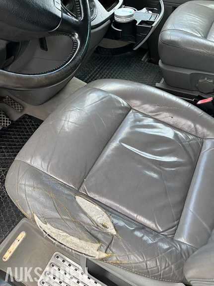 Volkswagen Multivan 15 of 16