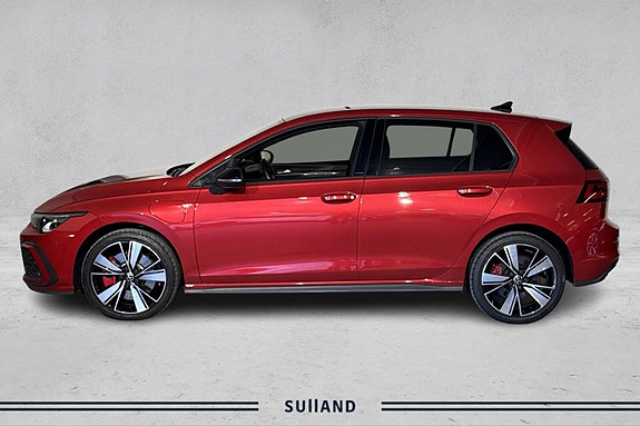 Volkswagen Golf VIII 2 of 27