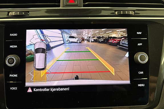 Volkswagen Tiguan 14 of 27