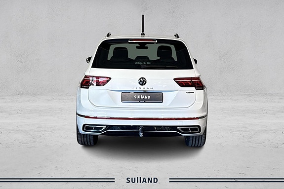 Volkswagen Tiguan 4 of 27