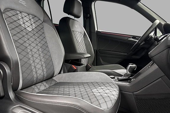 Volkswagen Tiguan 15 of 27