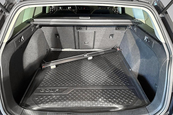Volkswagen Golf VII 18 of 24