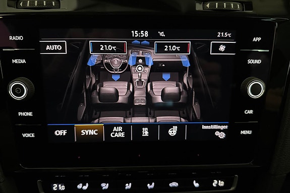 Volkswagen Golf VII 22 of 24