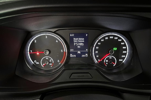 Volkswagen Transporter 12 of 25