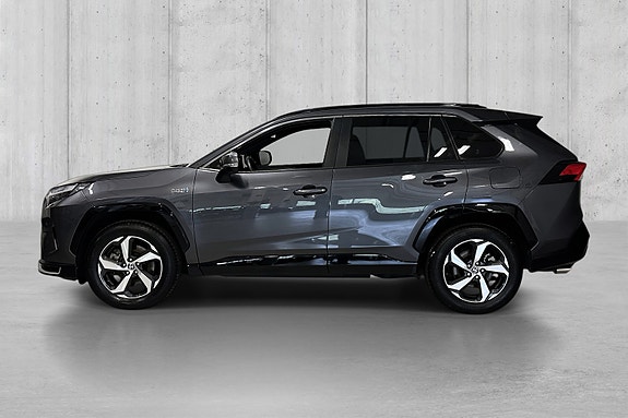 Toyota RAV4 5 of 15