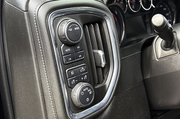 Chevrolet Silverado 1500 27 of 30