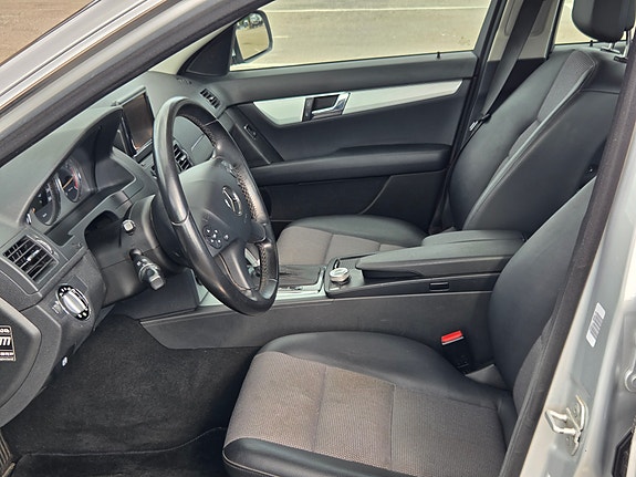 Mercedes-Benz C220 d 20 of 30