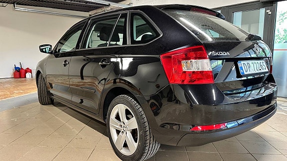 Skoda Rapid 3 of 23