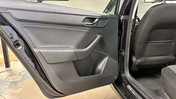 Skoda Rapid 8 of 23