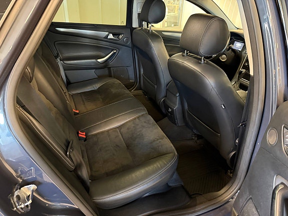 Ford Mondeo 20 of 25