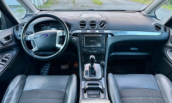 Ford Galaxy 13 of 15