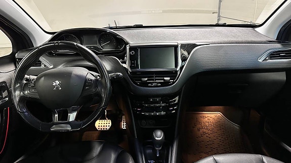 Peugeot 208 10 of 30