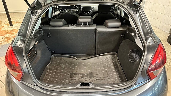 Peugeot 208 7 of 30