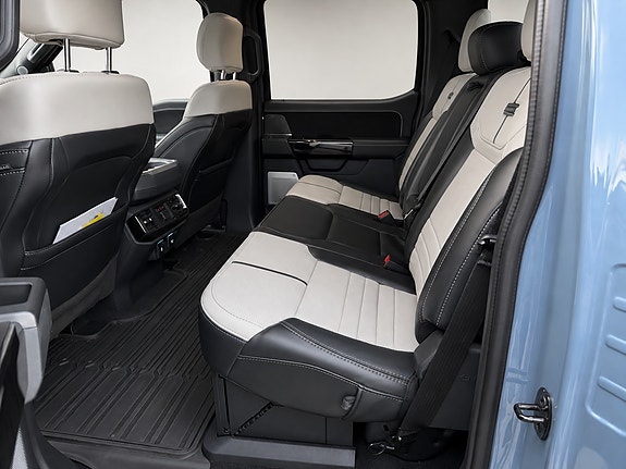 Ford F-150 10 of 19