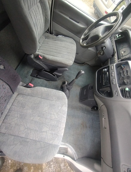 Mitsubishi L400 9 of 11