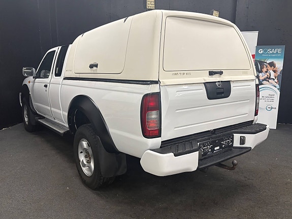 Nissan NP300 5 of 18