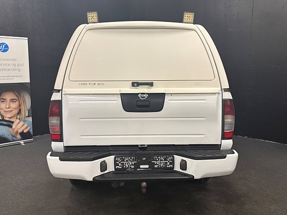 Nissan NP300 6 of 18