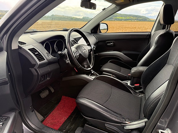 Mitsubishi Outlander 10 of 20