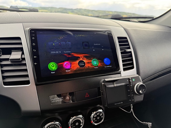 Mitsubishi Outlander 15 of 20