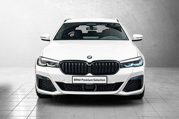 BMW 520d 4 of 30