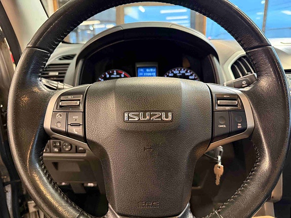 Isuzu D-max 11 of 30