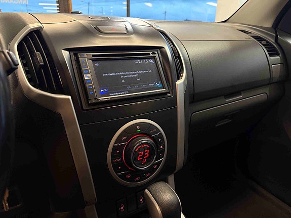Isuzu D-max 12 of 30