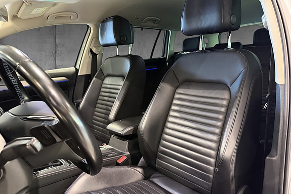 Volkswagen Passat 9 of 23