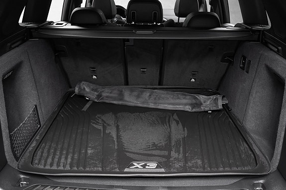 BMW iX3 25 of 29