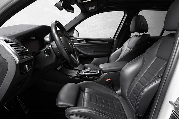 BMW iX3 10 of 29