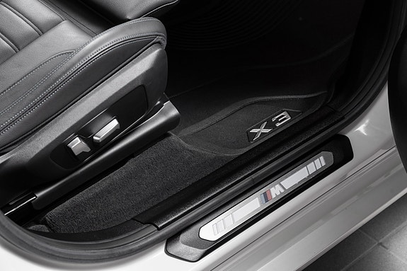 BMW iX3 27 of 29