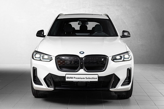 BMW iX3 2 of 29